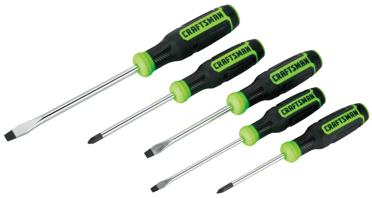 Photo of CRAFTSMAN screwdriver set CMHT65087NG, five pieces with black and green handles, flathead and Phillips types.