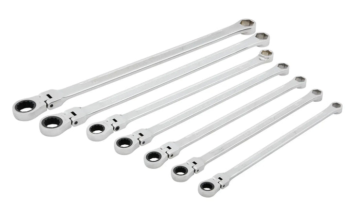 Photo of Craftsman ratcheting wrench set, chrome finish, six pieces, SKU CMMT87400V, top angle.